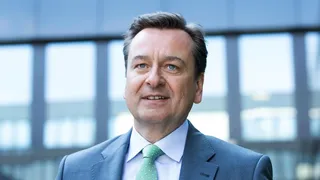 Munich Re cuts staff in earnings boost initiative