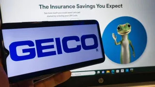 Berkshire Hathaway ups long-time insider to Geico CEO