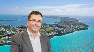 Arch promotes senior executives to lead reinsurance and mortgage units
